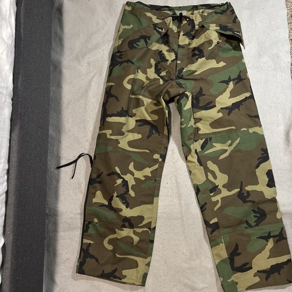 GORE-TEX Other - US Military Pants Trousers Cold Weather Woodland Camouflage Medium Long Gore-Tex